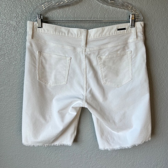 Carve Designs Oahu corduroy raw hem 10” shorts - Picture 4 of 12